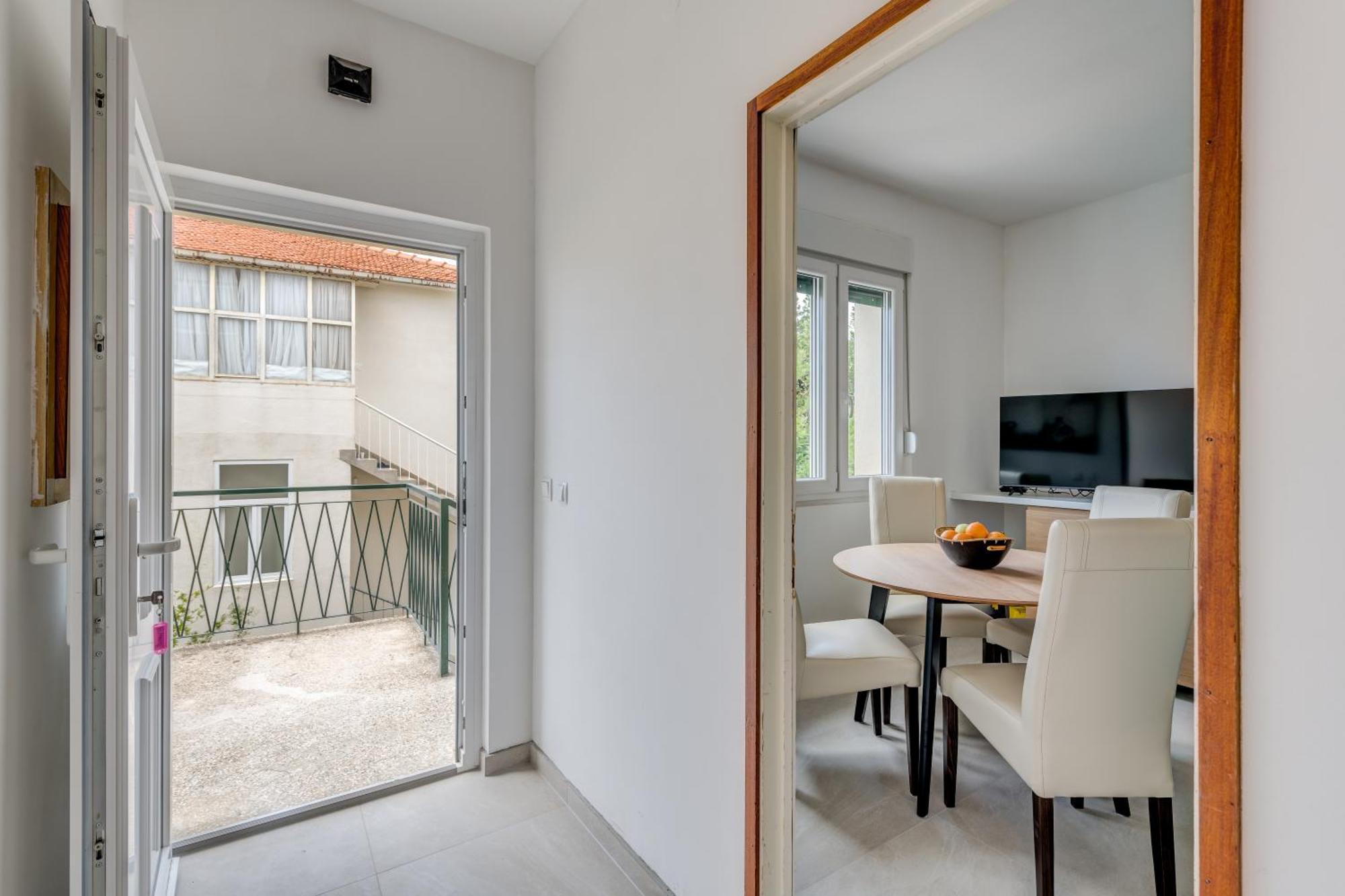 Lct Vista Apartment